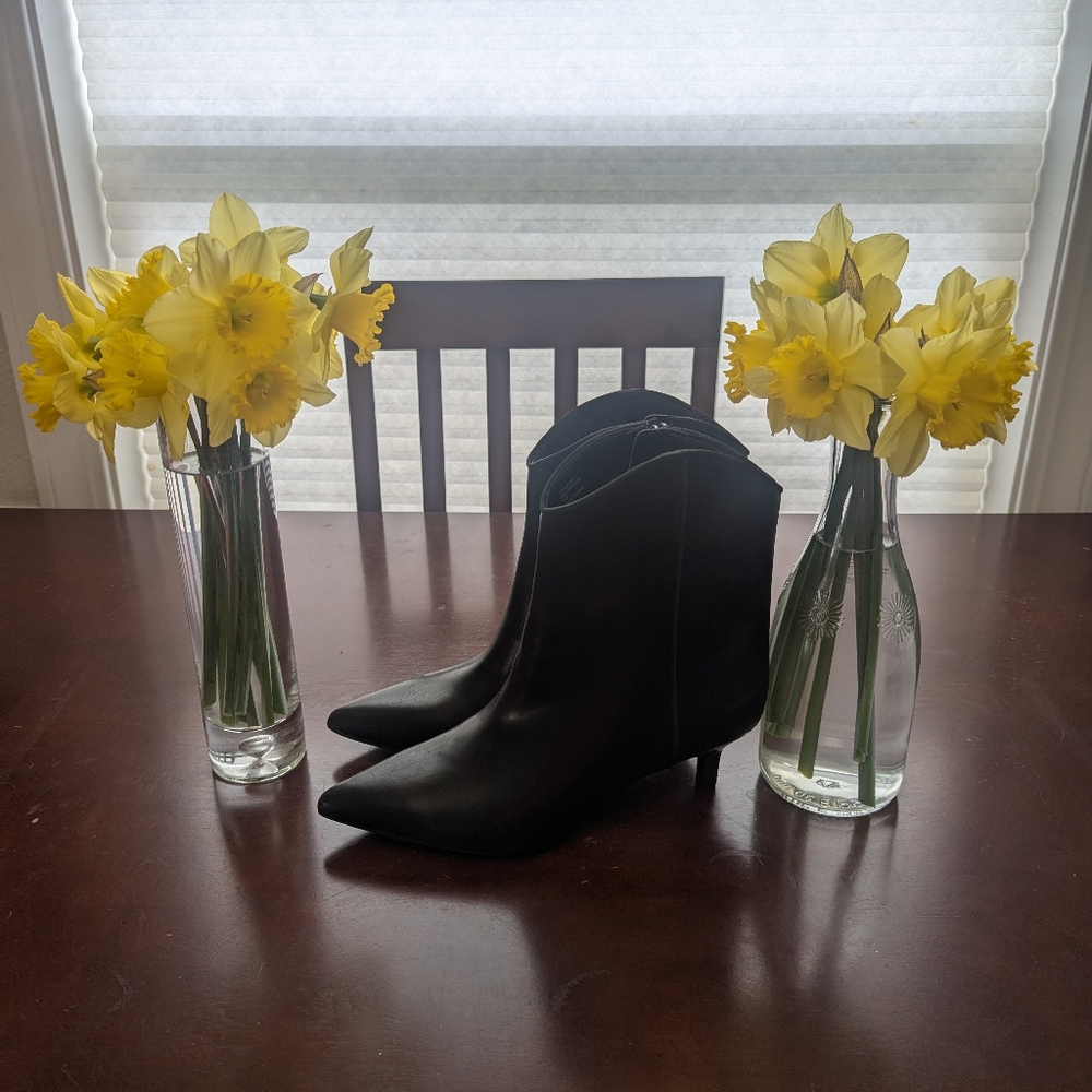 Aatira Black Ankle Boots SZ 8 NEW!
